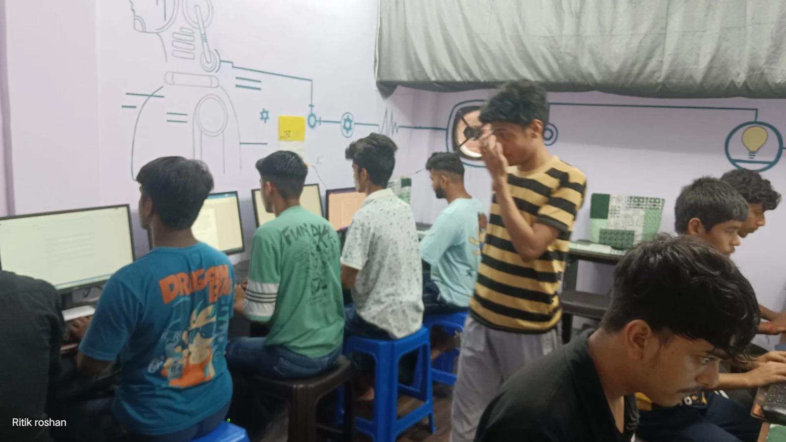 Learning by local computer class
