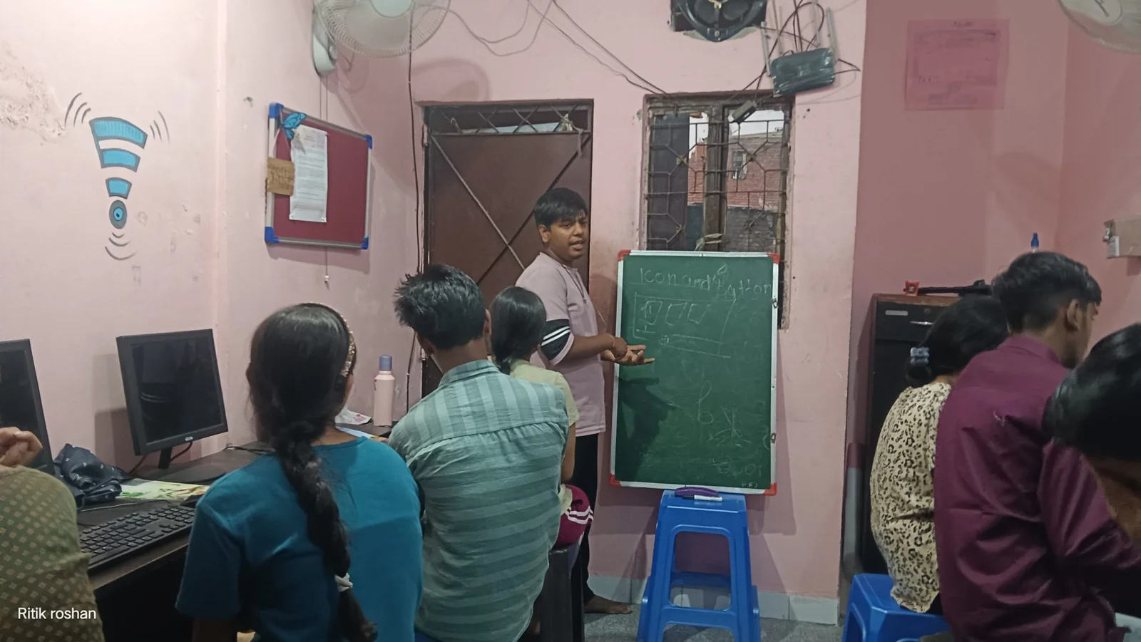 Learning by local computer class