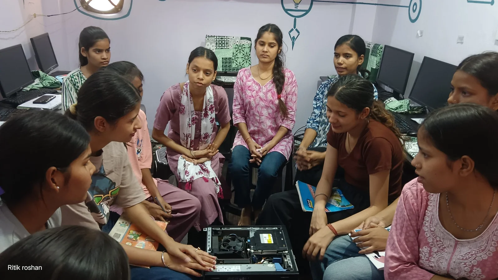 Learning by local computer class